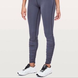 Authentic Lululemon scrunch yoga leggings